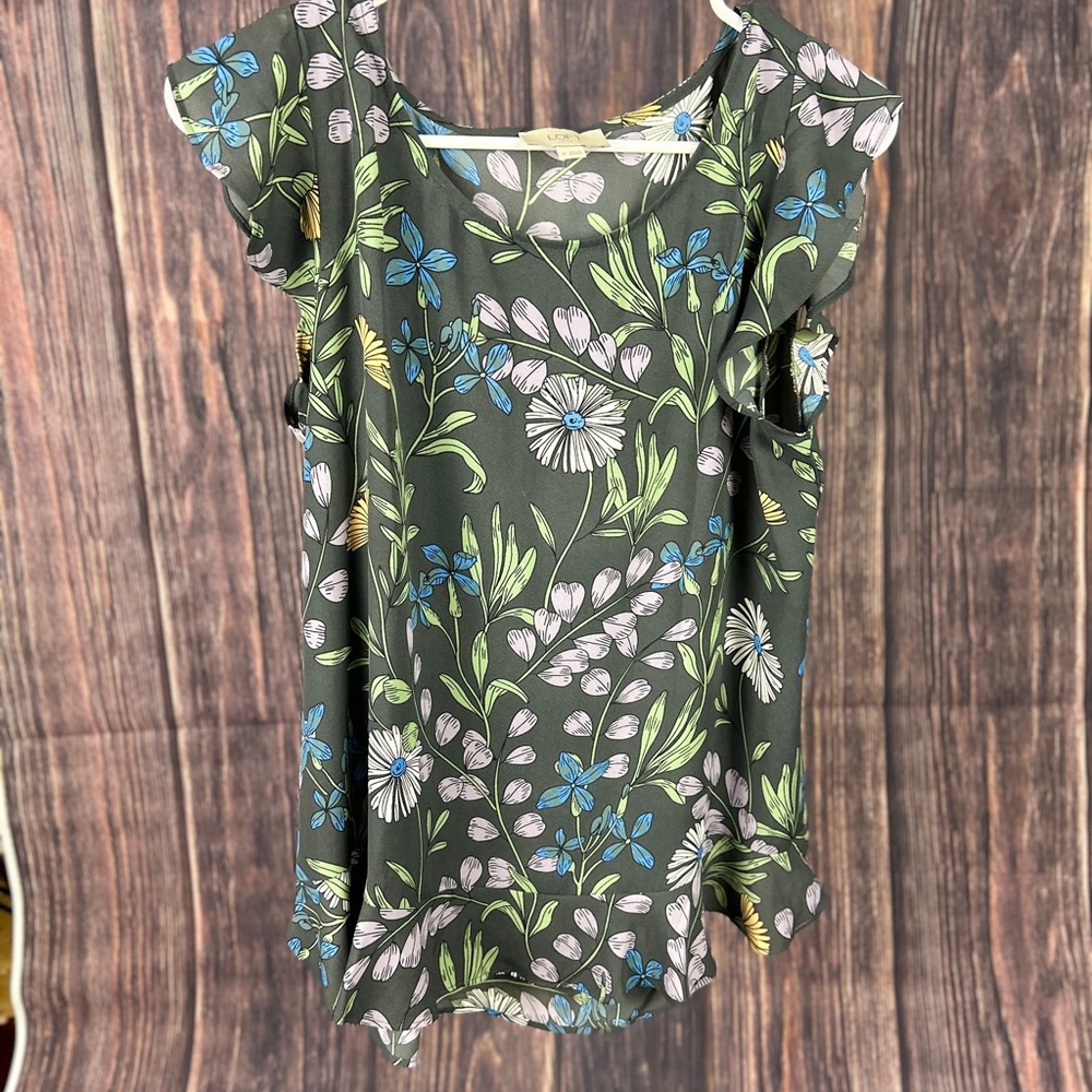 LOFT Green and White Ruffled Sleeveless Blouse